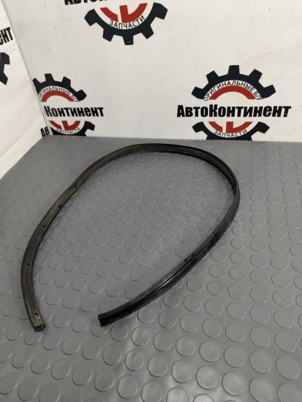 уплотнительная резинка решетки под лобовое сткло, 1000 рублей, Красноярск