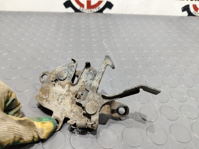 Замок капота, 300 рублей, Красноярск