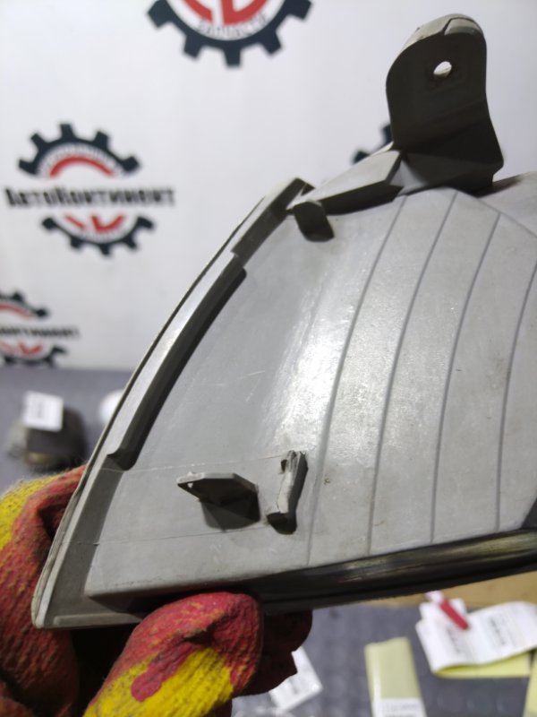 Поворотник, 2000 рублей, Красноярск