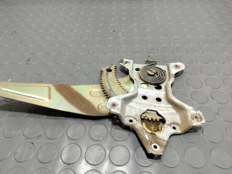 Стеклоподъемник, 500 рублей, Красноярск