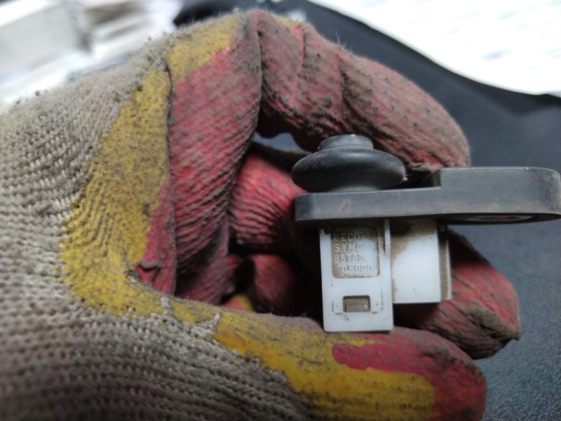 Концевой выключатель, 300 рублей, Красноярск