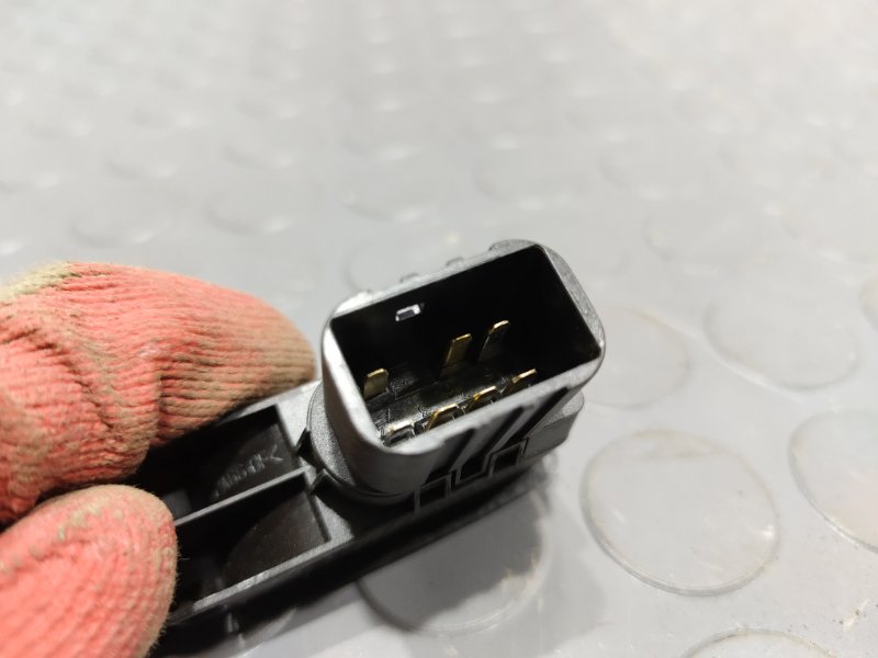 Кнопка стеклоподъемника, 500 рублей, Красноярск