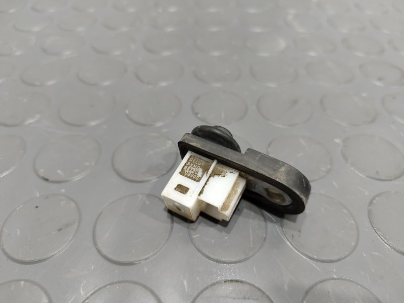 Концевой выключатель, 300 рублей, Красноярск