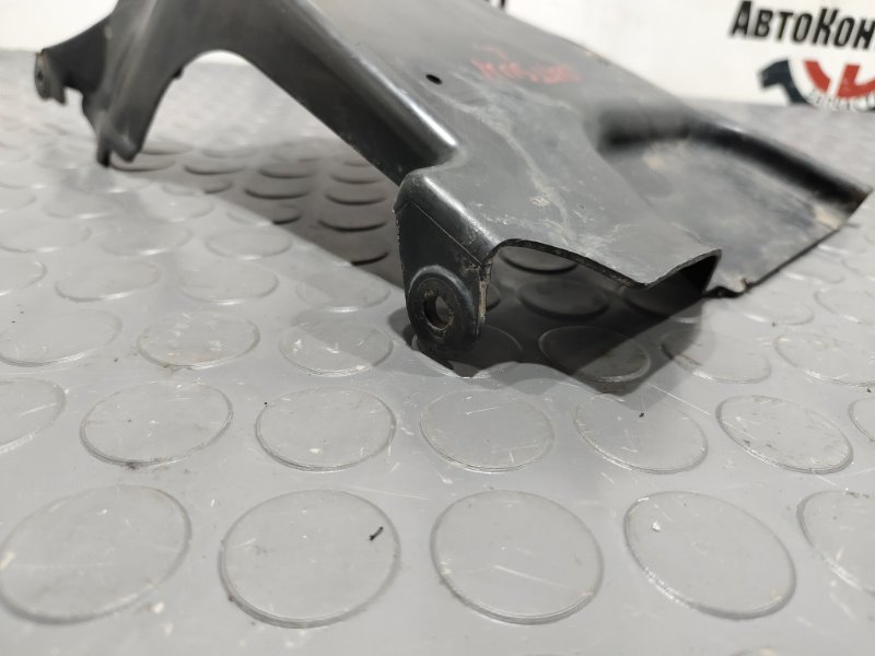 Подкрылок, 500 рублей, Красноярск