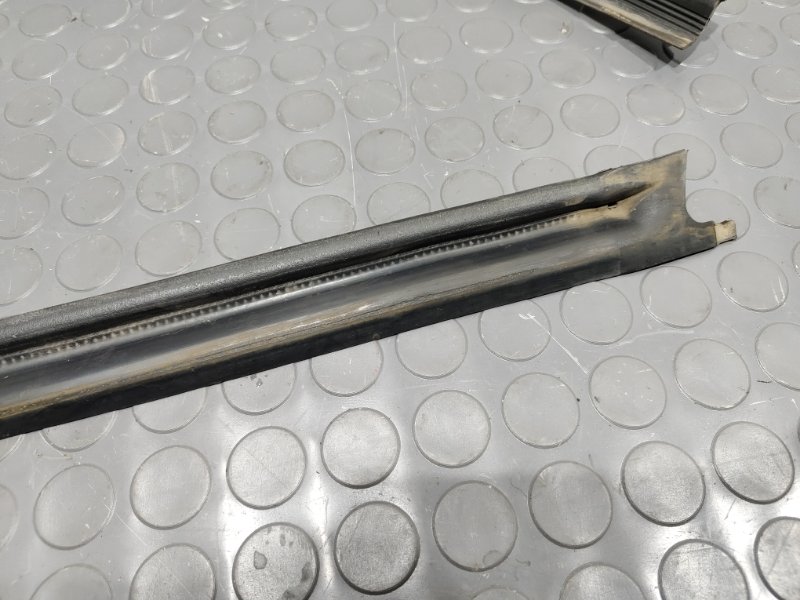 Уплотнительная резинка боковой двери, 500 рублей, Красноярск