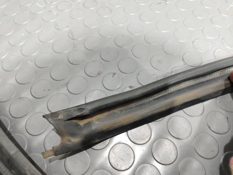 Уплотнительная резинка боковой двери, 500 рублей, Красноярск