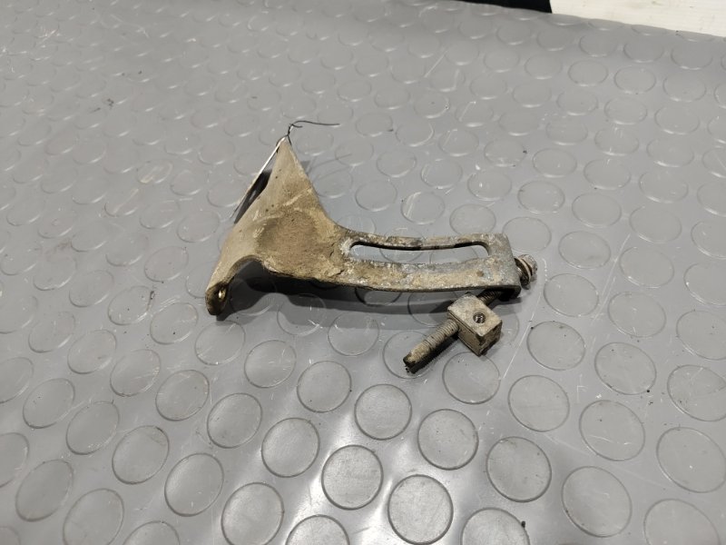 Кронштейн генератора, 1000 рублей, Красноярск