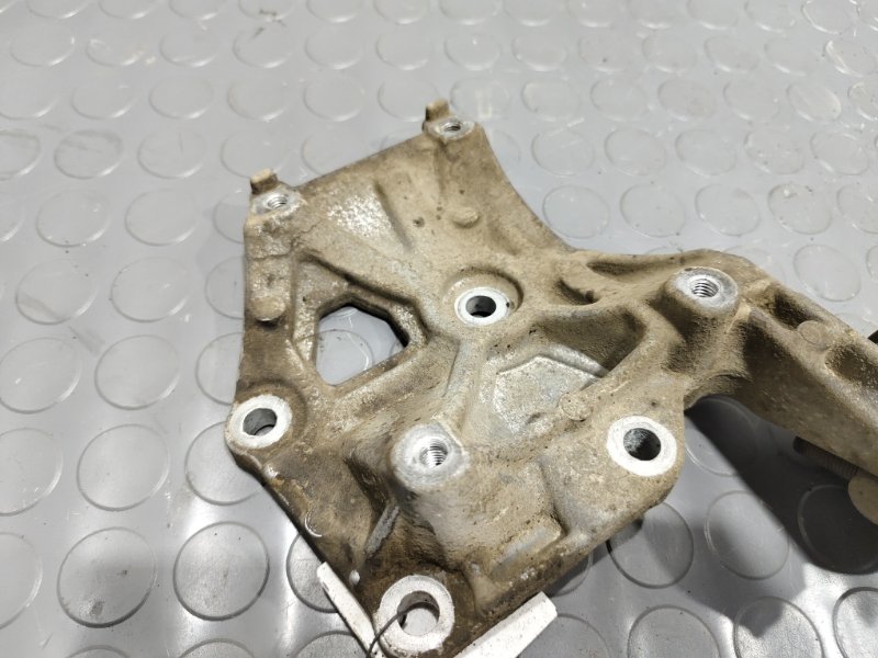 Кронштейн компрессора кондиционера, 1000 рублей, Красноярск