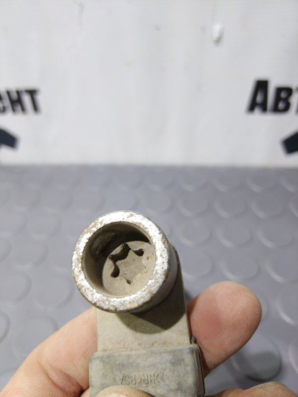 Болт подвески, 700 рублей, Красноярск