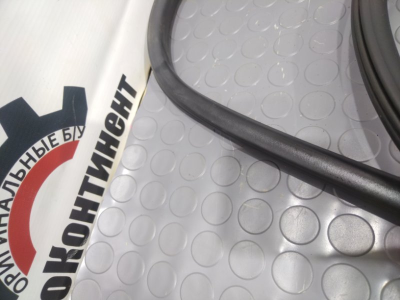 Уплотнительная резинка боковой двери, 1000 рублей, Красноярск