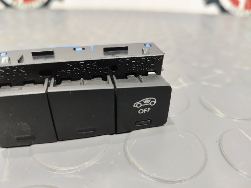 Кнопки в салон, 700 рублей, Красноярск