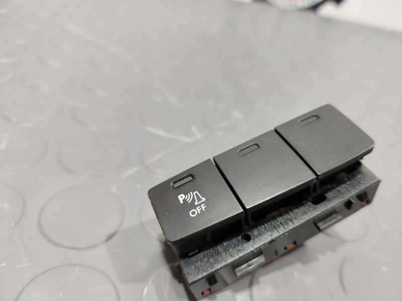 Кнопки в салон, 700 рублей, Красноярск