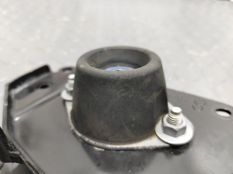 Подушка МКПП, 2000 рублей, Красноярск