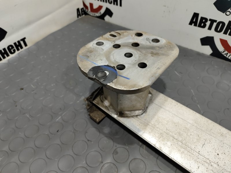 Усилитель бампера, 8000 рублей, Красноярск