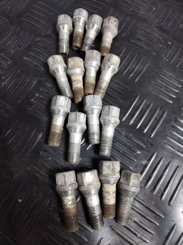 Болт колесный, 600 рублей, Красноярск