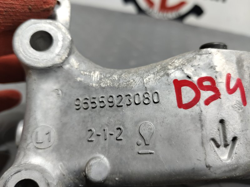 Кронштейн двигателя, 1000 рублей, Красноярск