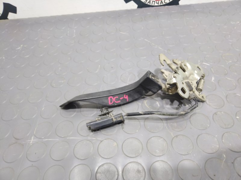 Замок капота, 1500 рублей, Красноярск