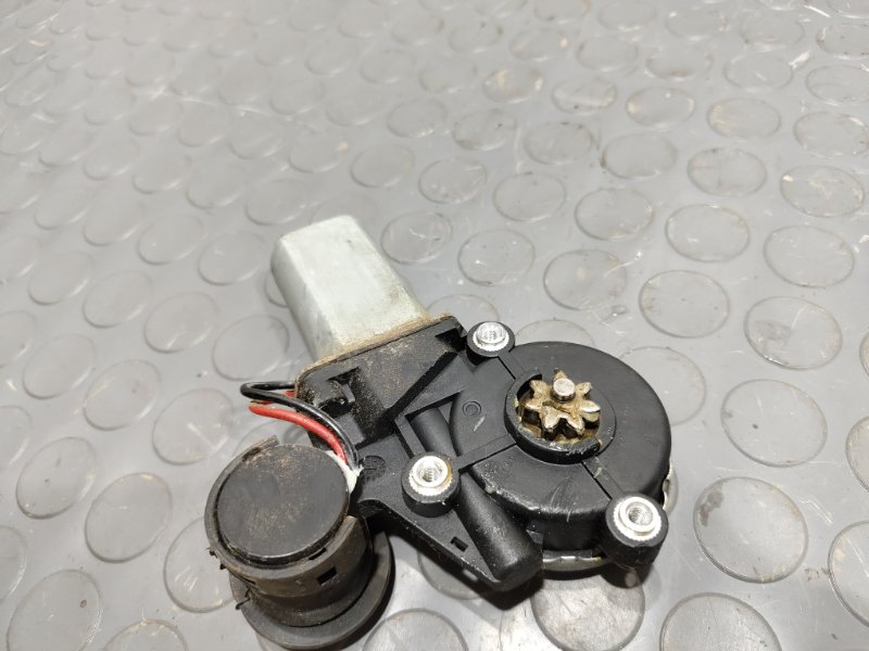 Стеклоподъемник, 1000 рублей, Красноярск