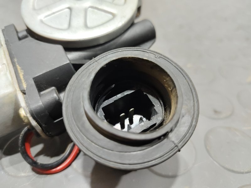 Стеклоподъемник, 1000 рублей, Красноярск