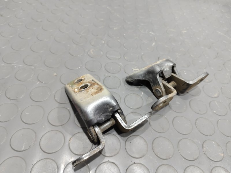 Петля двери, 1000 рублей, Красноярск