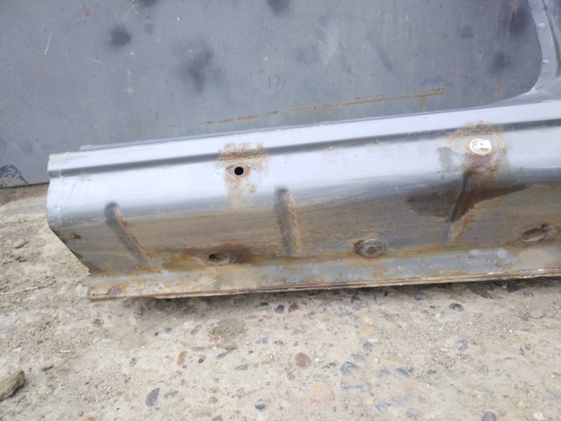 Стойка кузова, 2000 рублей, Красноярск