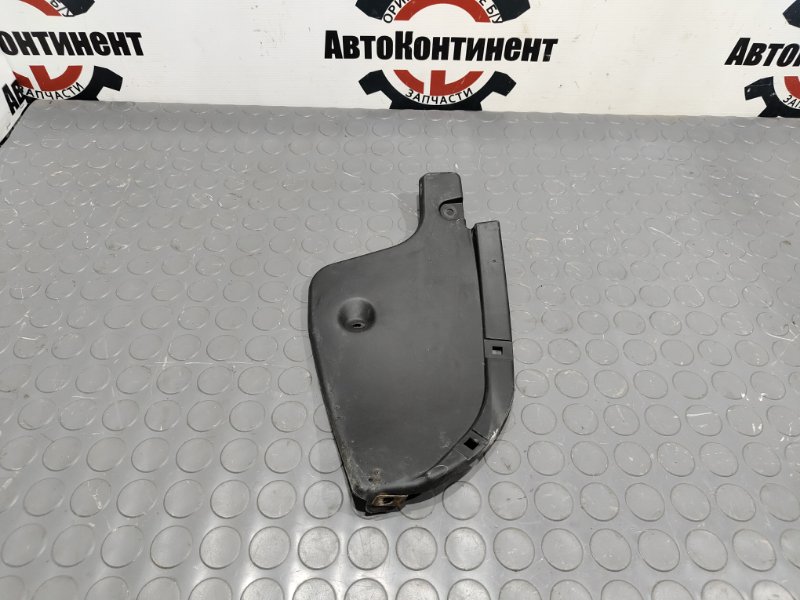 Подкрылок, 700 рублей, Красноярск