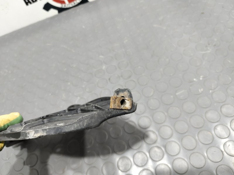 Подкрылок, 700 рублей, Красноярск