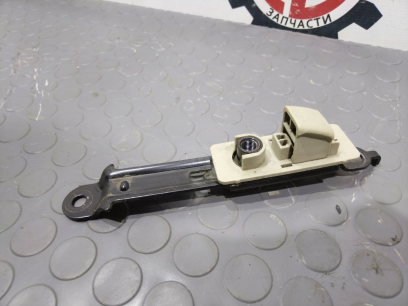 Механизм регулировки ремня безопасности, 500 рублей, Красноярск