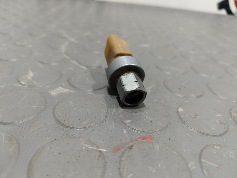 Датчик давления в системе кондиционирования, 1500 рублей, Красноярск