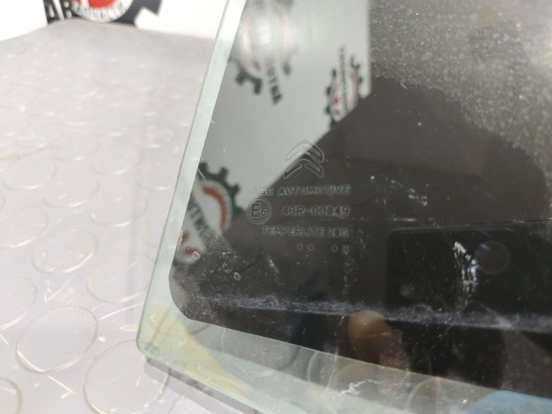 Стекло боковое, 3000 рублей, Красноярск