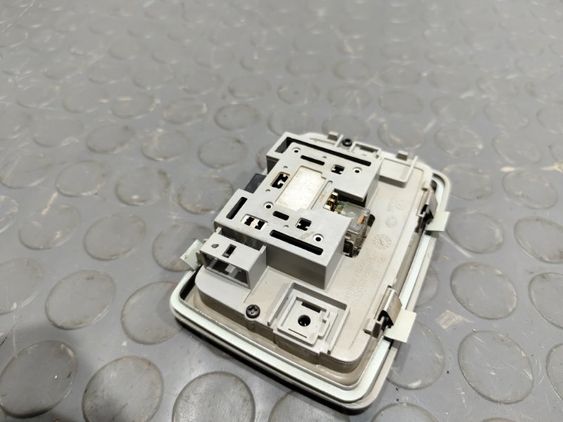 Плафон салона, 500 рублей, Красноярск