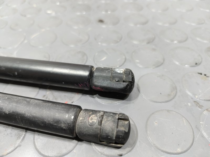 Амортизатор багажника, 1000 рублей, Красноярск