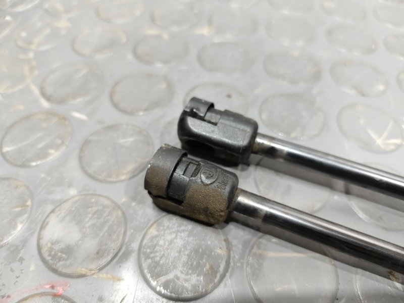 Амортизатор багажника, 1000 рублей, Красноярск