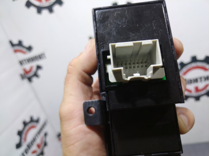 Блок управления зеркалами, 2500 рублей, Красноярск