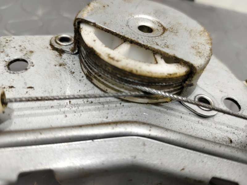 Стеклоподъемник, 2000 рублей, Красноярск