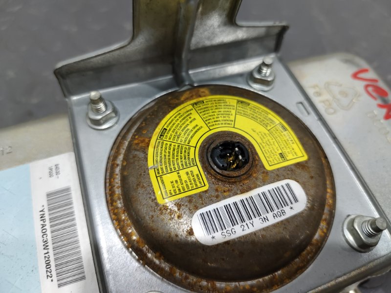 Аирбаг пассажирский, 6000 рублей, Красноярск