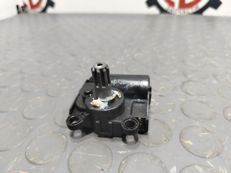 Привод заслонок отопителя, 1000 рублей, Красноярск