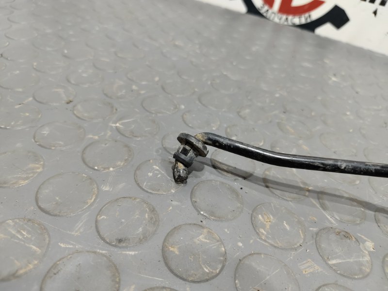 Упор капота, 1000 рублей, Красноярск