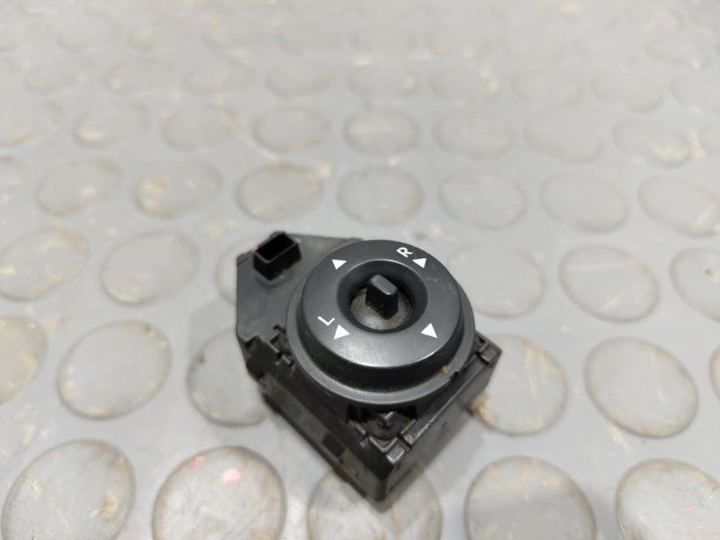 Блок управления зеркалами, 1000 рублей, Красноярск