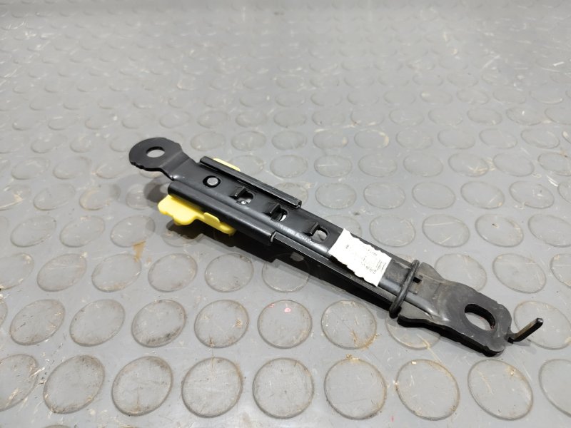 Механизм регулировки ремня безопасности, 500 рублей, Красноярск