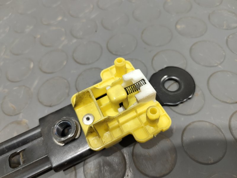 Механизм регулировки ремня безопасности, 500 рублей, Красноярск