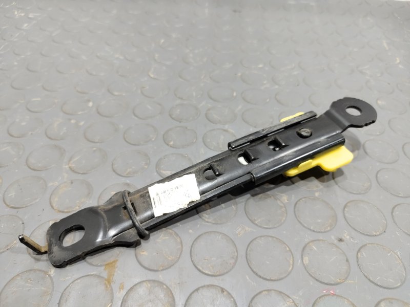 Механизм регулировки ремня безопасности, 500 рублей, Красноярск