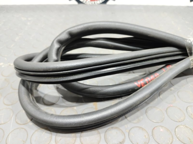 Уплотнительная резинка боковой двери, 1400 рублей, Красноярск