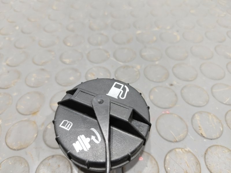 Лючок топливного бака, 700 рублей, Красноярск