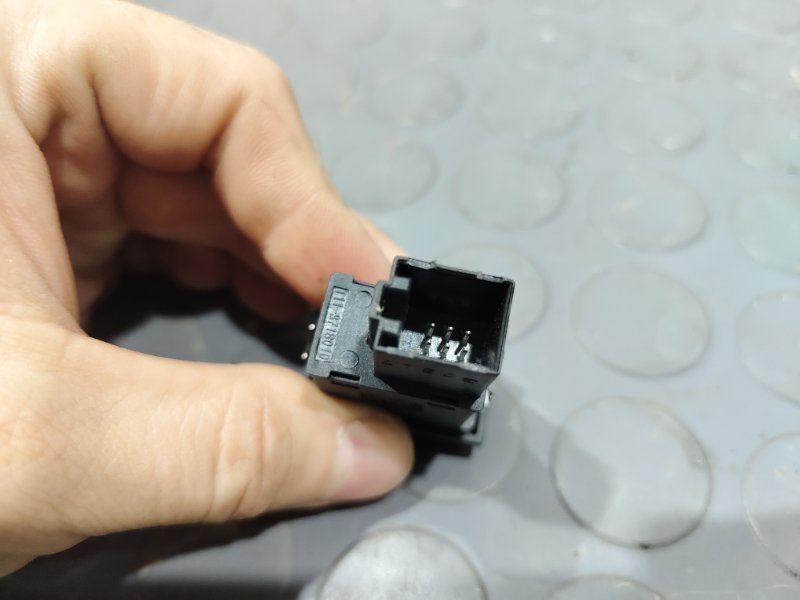 Кнопка аварийной остановки, 500 рублей, Красноярск