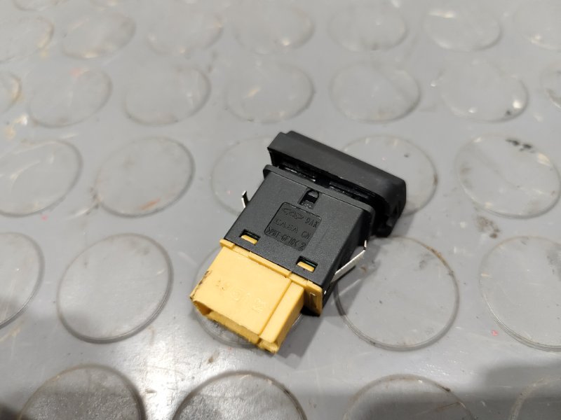 Кнопки в салон, 400 рублей, Красноярск