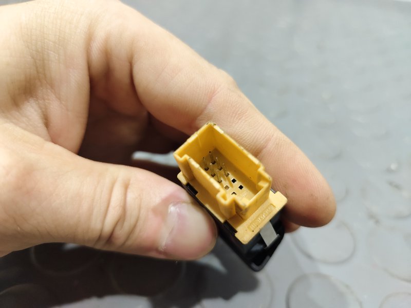 Кнопки в салон, 400 рублей, Красноярск