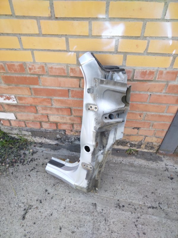 Стойка кузова, 2000 рублей, Красноярск