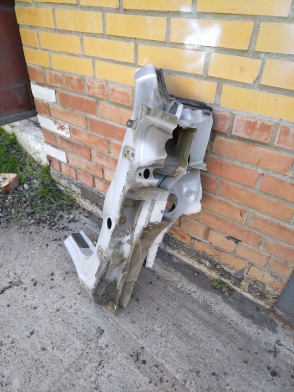 Стойка кузова, 2000 рублей, Красноярск