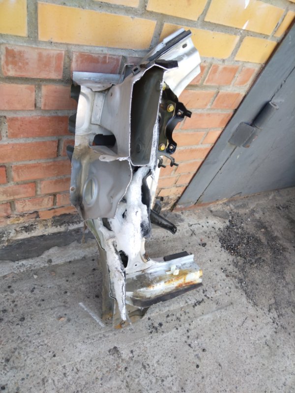 Стойка кузова, 2000 рублей, Красноярск